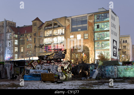 Kunst und Kultur Zentrum Tacheles am Abend, Oranienburger Straße, Berlin, Deutschland, Europa Stockfoto