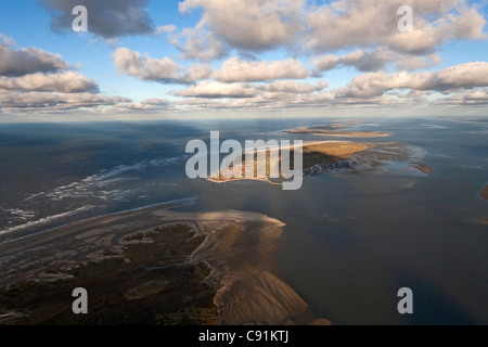 Luftaufnahme über Sandbänke von Nordeney Towardss Baltrum, Niedersachsen, Deutschland Stockfoto