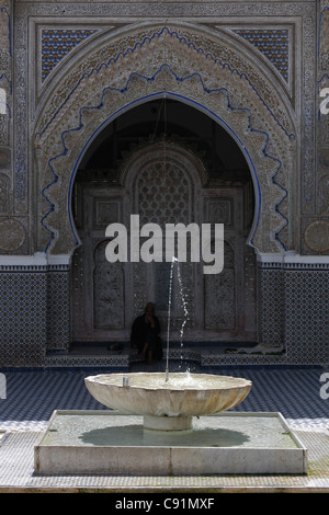 Hof der Karaouine Moschee in Fez, Marokko. Stockfoto