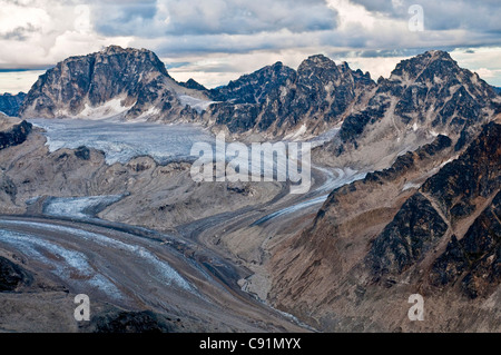 Luftaufnahme von Gletschern und Bergen in die Alaska Range in der Nähe von Ruth Gletscher, Denali National Park & zu bewahren, innen Alaska Stockfoto