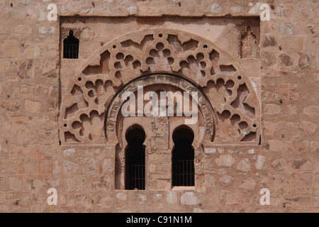 Detail das Minarett der Koutoubia-Moschee in Marrakesch, Marokko. Stockfoto