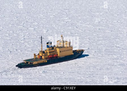 Luftbild von der Kapitan Khlebnikov in der Antarktis Eis, südlichen Ozean. Stockfoto