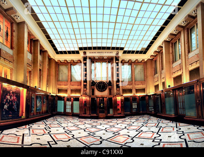 Prag, Tschechische Republik. Adria-Palast / Palac Adria (1923-25) auf Narodni. Arcade Stockfoto