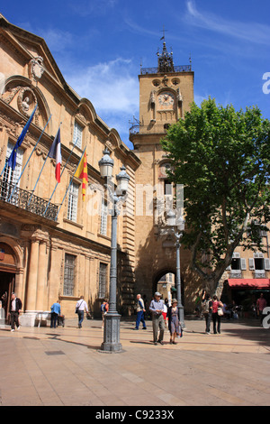 Aix ist berühmt für seine Beautiiful-Architektur. Die Römer bauten die ersten Grundlagen der Stadt auf dem Gelände des heißen Stockfoto