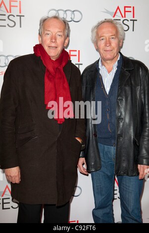 Jean-Pierre Dardenne, Luc Dardenne im Ankunftsbereich für THE KID mit BIKE Special Screening beim AFI FEST, The Egyptian Theatre, Los Angeles, CA 8. November 2011. Foto von: Emiley Schweich/Everett Collection Stockfoto