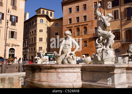 Fontana del Nettuno Calderari - Neptunbrunnen von Giacomo della Porta im Jahre 1576 erbaut befindet sich am nördlichen Ende des Stockfoto