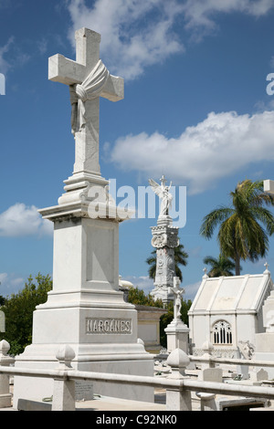 Doppelpunkt-Friedhof in Havanna, Kuba. Stockfoto