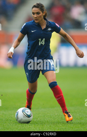 Louisa Necib von Frankreich in Aktion während einer 2011 FIFA Frauen WM Halbfinale Fußballspiel gegen die Vereinigten Staaten. Stockfoto