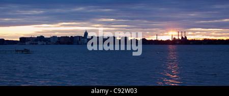 Sonnenuntergang Panorama von Madison. Stockfoto