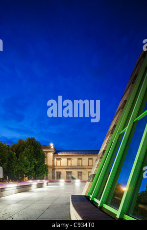 Die Hauptfassade der Kunstgalerie Neue Staatsgalerie in Stuttgart, Stuttgart-Mitte, Baden Wurttemburg, Deutschland Stockfoto