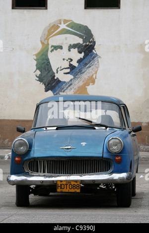 Graffiti, basierend auf dem berühmten Foto von Ernesto Che Guevara von Alberto Korda in Havanna, Kuba. Stockfoto