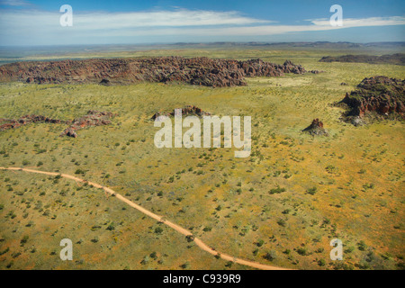 Weg zur Cathedral Gorge und Bienenstöcke, Bungle Bungles, Purnululu National Park, Kimberley-Region, Western Australia, Australien Stockfoto