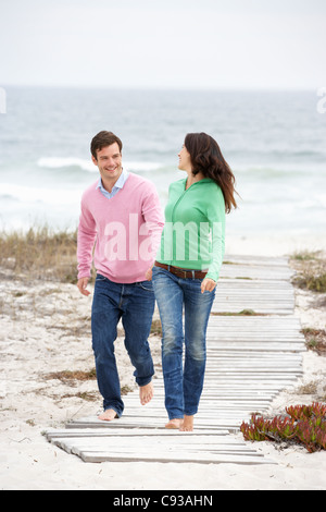 Paar Strand Weg laufen Stockfoto