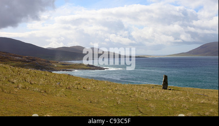 MacLeod Stein über der Traigh Lar, Nisabost Strand Insel Harris, äußeren Hebriden Stockfoto