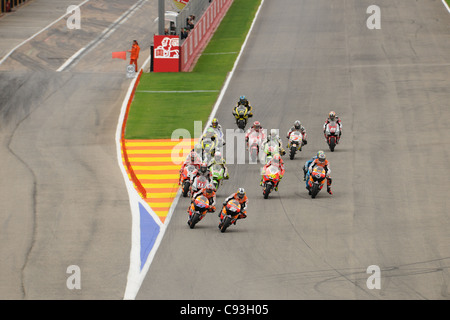 Absturz beim Turn 1 beim Valencia Moto GP mit 46 Valentino Rossi, Nicky Hayden 69, Randy De Puniet 14, Alvaro Bautista 19 Stockfoto