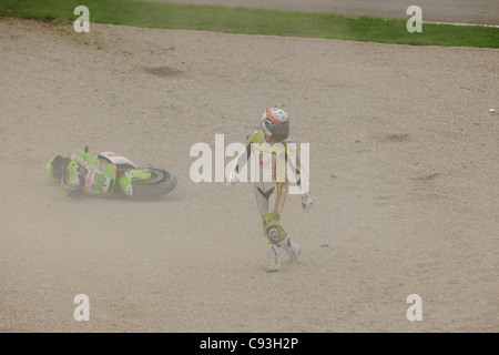 Absturz beim Turn 1 beim Valencia Moto GP mit 46 Valentino Rossi, Nicky Hayden 69, Randy De Puniet 14, Alvaro Bautista 19 Stockfoto