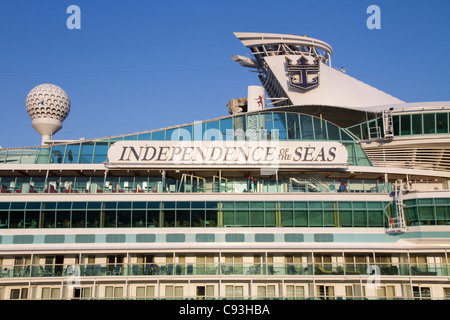 Kreuzer Schiff Liner "Independence of the Seas" größte Kreuzfahrtschiff der Welt Stockfoto