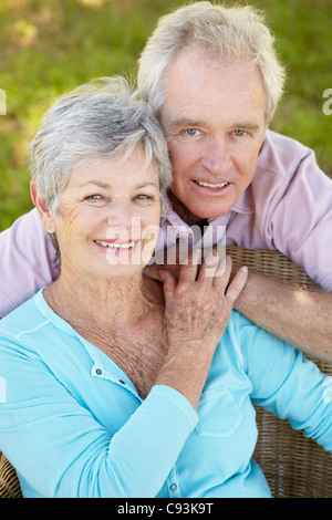 Älteres Paar im freien Stockfoto