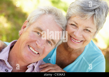 Älteres Paar im freien Stockfoto