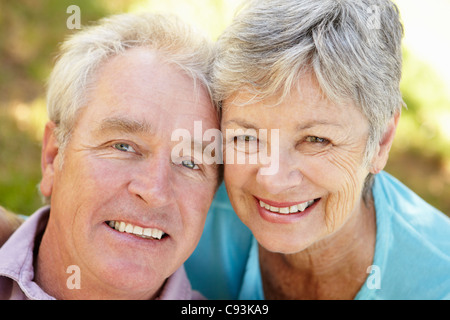 Älteres Paar im freien Stockfoto