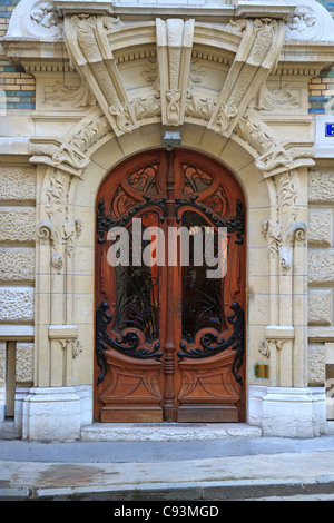 Jugendstil-Tür auf 3 quadratischen Rapp, Paris Stockfoto