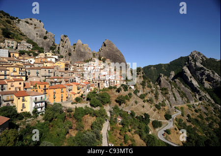 Italien, Basilicata, Regionalpark Dolomiti Lucane, Castelmezzano Stockfoto