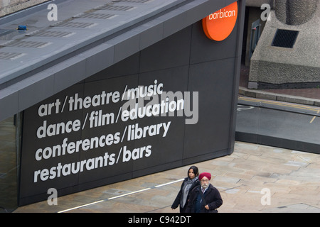 Barbican Kunstzentrum Eingang London UK Stockfoto
