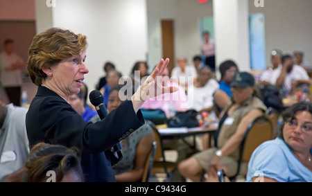 Detroit, Michigan - amerikanische Vereinigung der Lehrer Präsident Randi Weingarten trifft sich mit lokalen Gewerkschaftsführer. Stockfoto