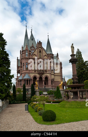 Die vor kurzem restaurierte Schloss Drachenburg, Drachenfels, Königswinter, NRW, Deutschland. Stockfoto