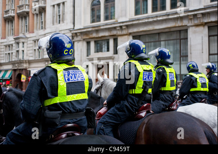 Metropolitan Mounted Police im Dienst in London Stockfoto