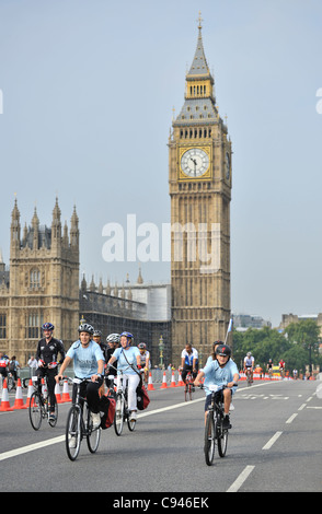 Radfahrer, die Teilnahme an der Tour of Britain Radsport-Event am 19. September 2009, Westminster, London, UK Stockfoto