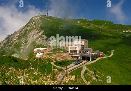 Endstation der Zahnradbahn auf Mt Rochers de Naye, Montreux, Schweiz Stockfoto