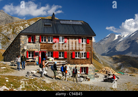 Berghütte Laemmerenhuette der Swiss Alpine Club, Schweiz Stockfoto