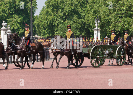 Des Königs Troop Royal Horse Artillery während Trooping the Colour, London, Vereinigtes Königreich. Stockfoto