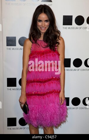 Abigail Spencer im Ankunftsbereich für 2011 Hollywood Style Awards, Smashbox Studios in West Hollywood, Los Angeles, CA 13. November 2011. Foto von: Emiley Schweich/Everett Collection Stockfoto