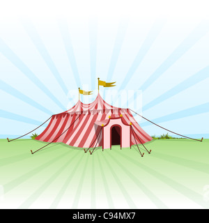Zirkuszelt Entertainment - rote und weiße Streifen auf klassischen Zirkus-Zelt auf dem grünen Rasen Stockfoto