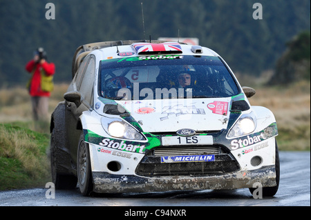 13.11.2011 Powys, Wales. Matthew Wilson (GBR) und Co-Pilot Scott Martin (GBR) in der #5 M-Sport Stobart Ford World Rally Team Ford Fiesta RS WRC in Aktion beim ersten Durchgang der Crychan Bühne (19) im Laufe von Tag 4 der FIA WRC Wales Rallye GB. Obligatorische Kredit: ActionPlus Stockfoto