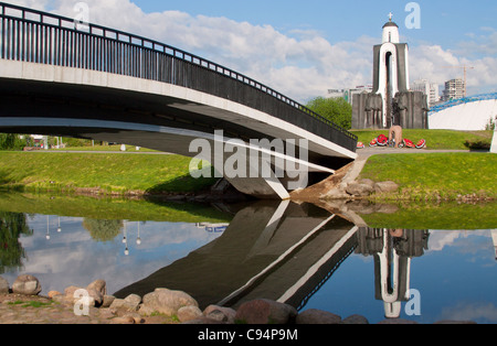 Insel der Tränen-Denkmal am Fluss Swislotsch in Minsk, Weißrussland Stockfoto