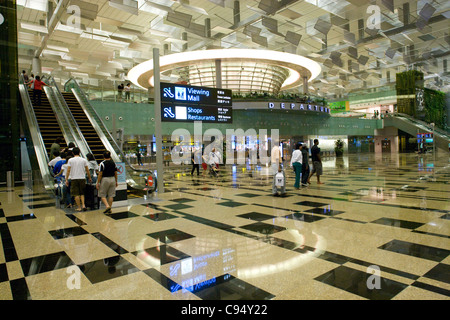 Zum internationalen Flughafen Changi: Abflüge Stockfoto