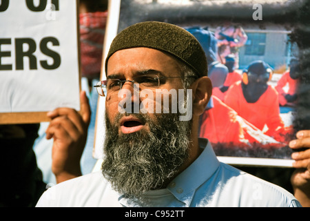 Anjem Choudary, Führer der verboten jetzt Muslime gegen Kreuzzüge, Mac Stockfoto