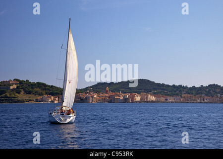 Segelyacht, Saint-Tropez, Var, Provence, Cote d ' Azur, Frankreich Stockfoto