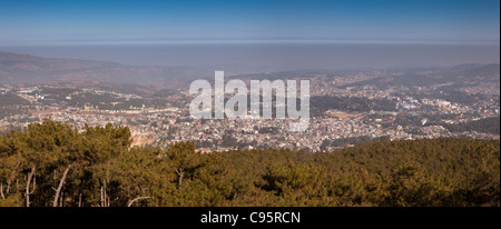 Indien, Meghalaya, Shillong, erhöhten Panoramablick über die Stadt aus militärischer Sicht Stockfoto