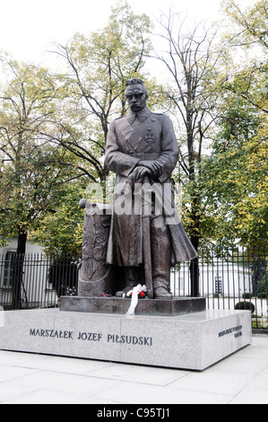 Jozef Pilsudski-Denkmal in der Nähe von Belweder Palast in Warschau, Polen Stockfoto