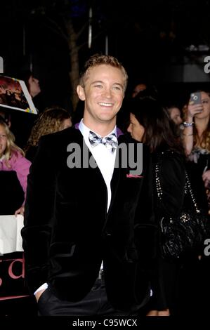 Michael Welch im Ankunftsbereich für The Twilight Saga: Breaking Dawn - Teil 1 Premiere, Nokia Theatre L.A. Live, Los Angeles, CA 14. November 2011. Foto von: Michael Germana/Everett Collection Stockfoto