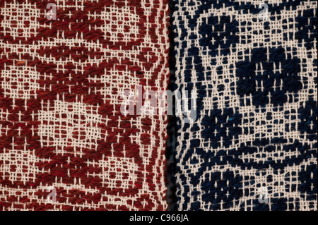 Muster in einer handgewebte Tagesdecke Stockfoto