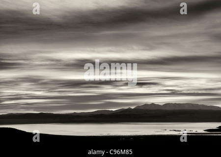 Sonnenuntergang über Monoo Lake, Kalifornien Stockfoto