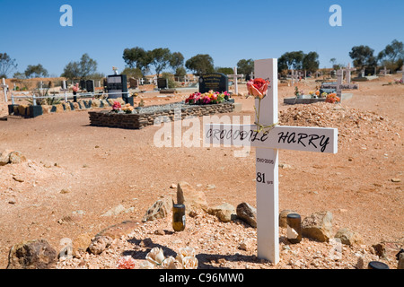 Das Grab von Crocodile Harry, einem lokalen exzentrisch und Bergmann.  Coober Pedy, Südaustralien, Australien Stockfoto