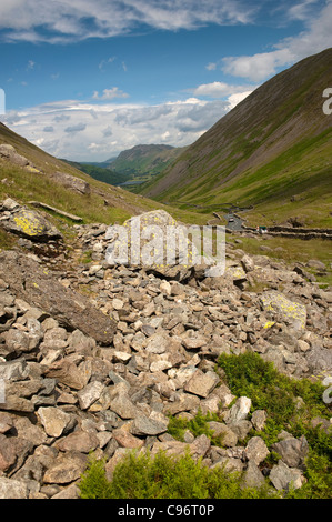 Blick vom Kirkstone Pass nach unten in Richtung Brüder Wasser. Stockfoto