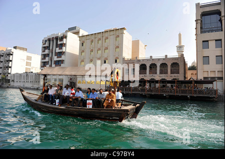 Wasser Taxi, Abra, Dau am Dubai Creek, Dubai, Vereinigte Arabische Emirate, Naher Osten Stockfoto