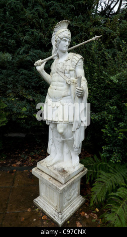 Statue eines römischen Soldaten außerhalb Vindolanda Museum Hadrians Wall Northumbria England UK KATHY DEWITT Stockfoto